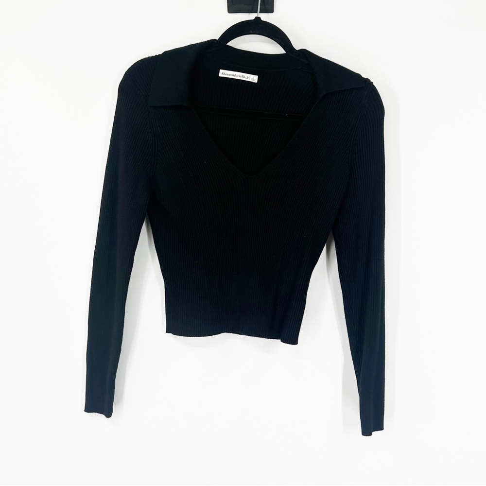 Abercrombie & Fitch Black V-Neck Ribbed Polo Sweater Top